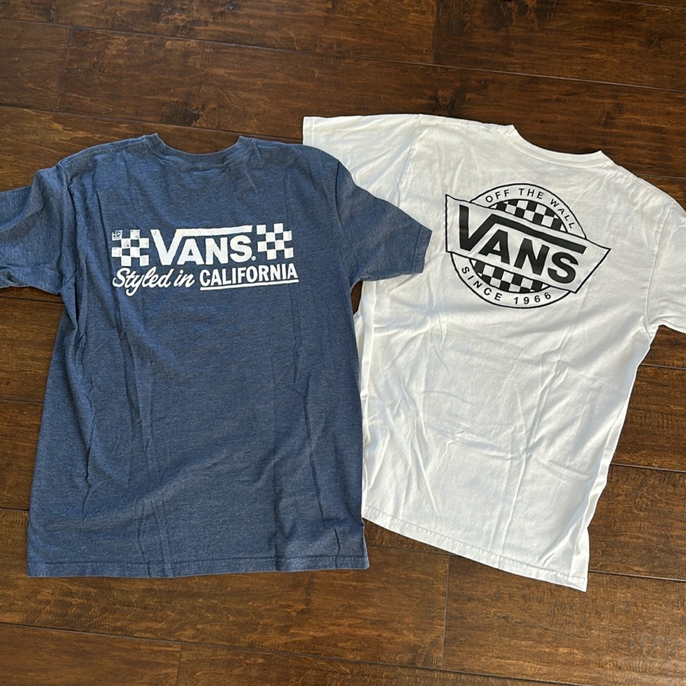 VANS - Lot of 2 short sleeve Tshirts- Men’s size M